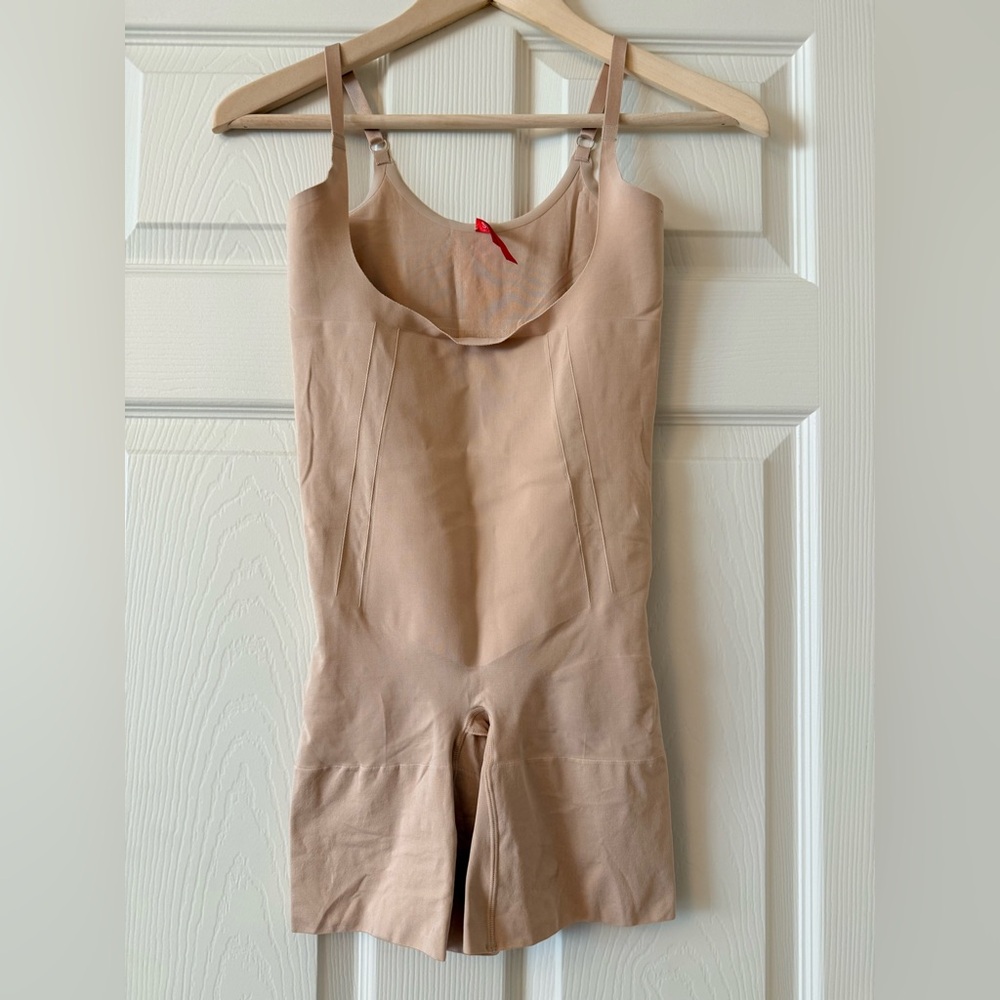 SPANX shape wear.